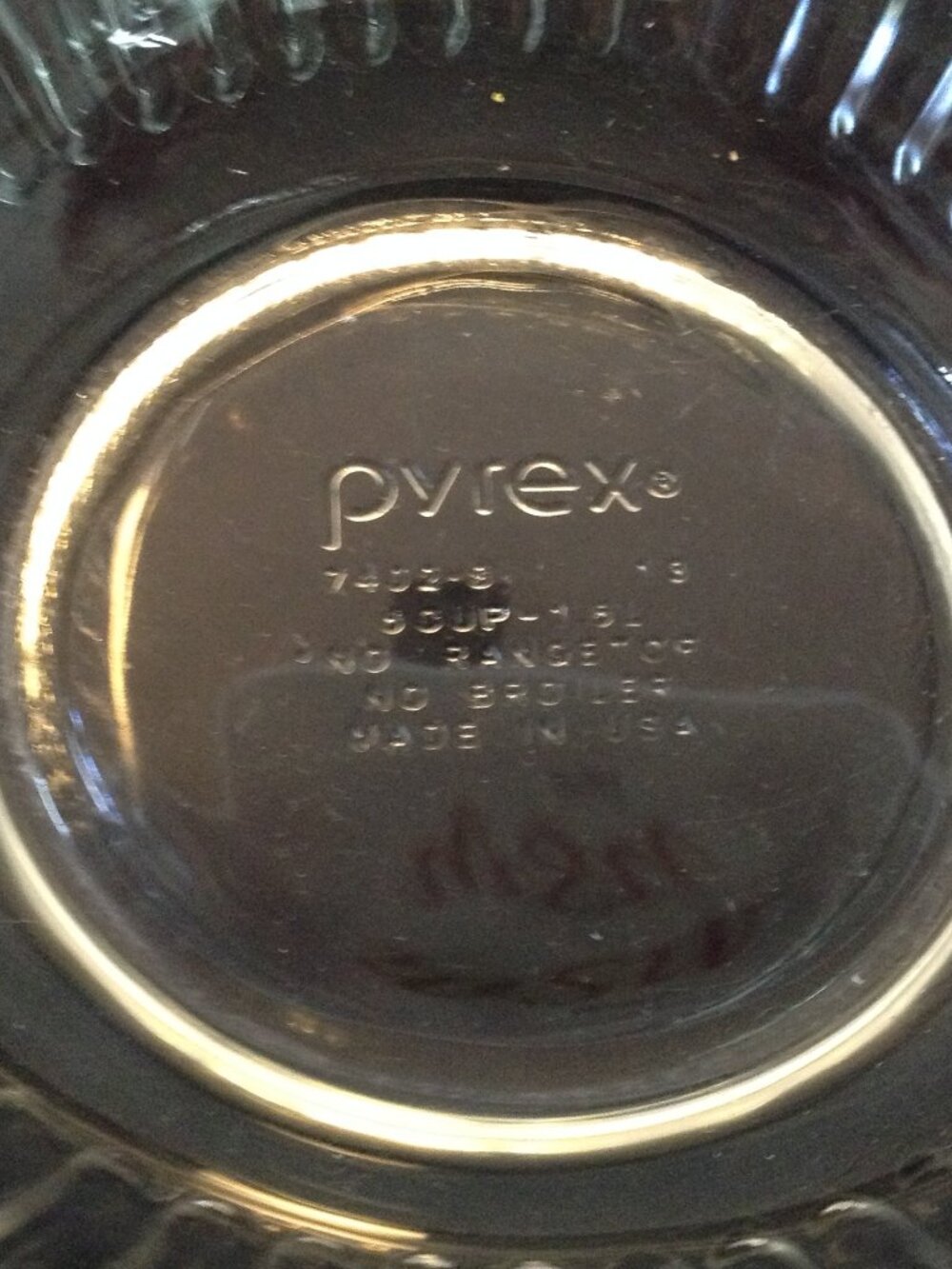 (2) Pyrex Mixing Bowls 1 Ribbed 1 Plain Iconic Quality Nostalgic Glass Cabincore - Picture 3 of 6